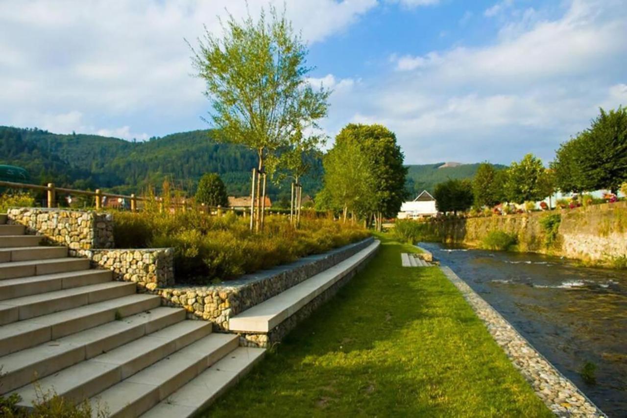 Maison Rurale En Bordure De Foret 쉬르멕 외부 사진